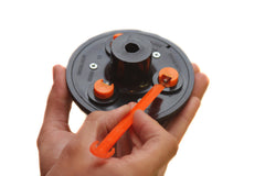 1-2-Trim detalle del adaptador universal para instalación rápida y segura