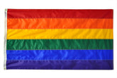 Annin Flagmakers bandera Pride frontal mostrando colores vivos y visibilidad