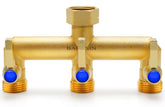 BACASIN conector frontal 3 vías mostrando salidas múltiples y beneficio de controlar agua