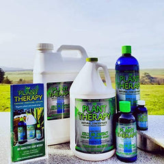 CHEAPEST HYDRO spray aplicándose en hojas con resultado de deshidratación visible
