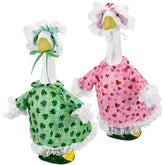 ComfyKit frontal con ambos atuendos mostrando colores festivos y ajuste limpio