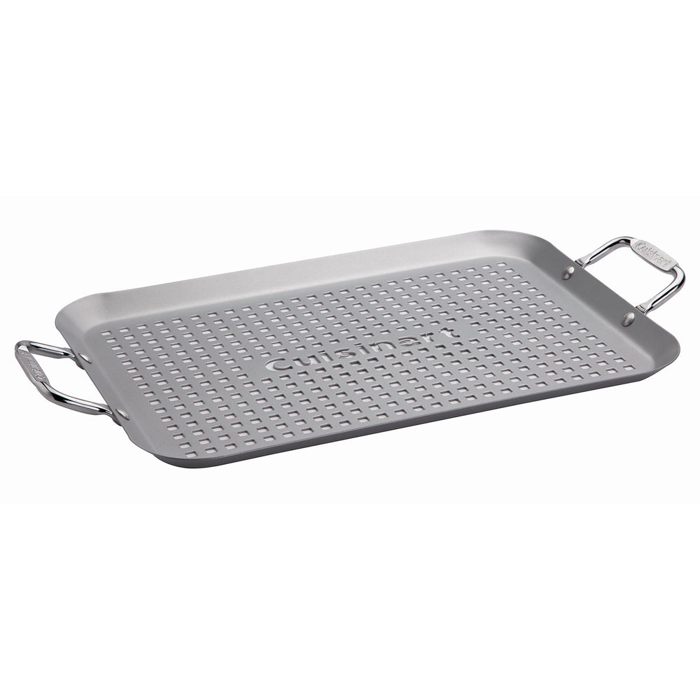 Cuisinart CNP-650 vista frontal que muestra bandeja y bordes elevados, práctico para asar