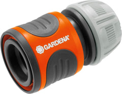 Gardena conector rápido frontal mostrando ajuste seguro