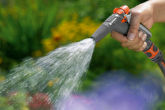 GARDENA acople QUICK CONNECT con water stop para conectar sin derrames