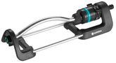 Gardena aspersor frontal mostrando diseño compacto y beneficio de riego uniforme