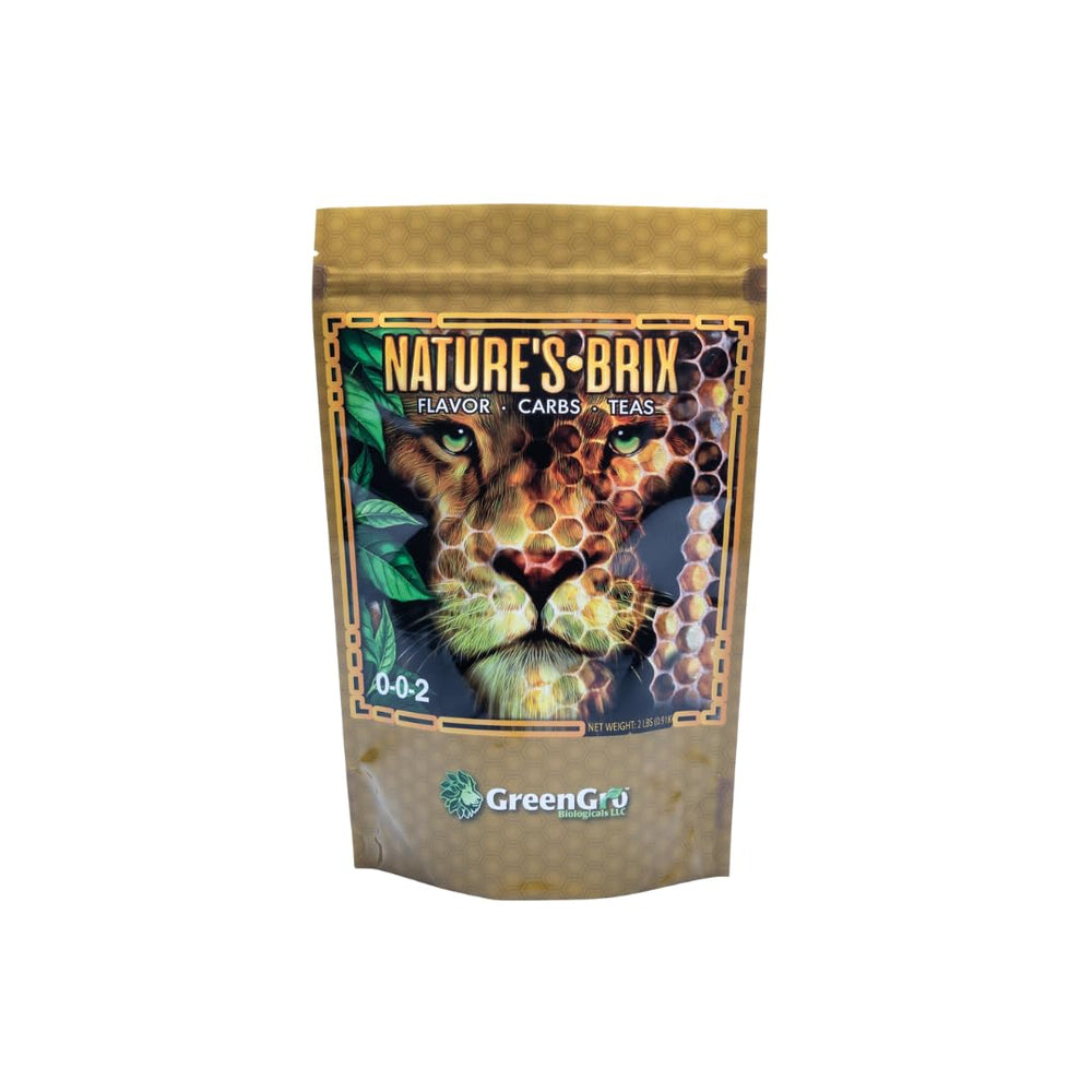 GreenGro envase frontal de Nature's Brix mostrando diseño y tamaño de 2 lb, práctico y limpio