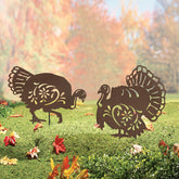 Hokfirm estacas de pavo frontal mostrando silueta rústica y presencia decorativa