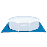 Intex lona frontal paquete mostrando la lona compacta y fácil de transportar