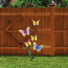 Juegoal mariposa instalada en maceta, decora terrazas y patios