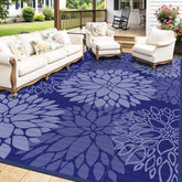 Mattitude vista frontal de la alfombra exterior con diseño azul marino, aporta estilo