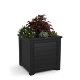 Mayne macetero Lakeland frontal negro muestra elegante