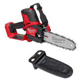 Milwaukee vista frontal de la sierra Hatchet mostrando agarre ergonómico y control