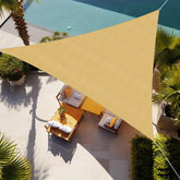 Shade&Beyond vista frontal de la vela triangular sand mostrando cobertura y estética