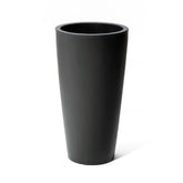 Step2 maceta Tremont frente en onyx black muestra diseño alto y elegante