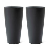 Step2 macetero Tremont frontal Onyx Black mostrando forma alta y elegante