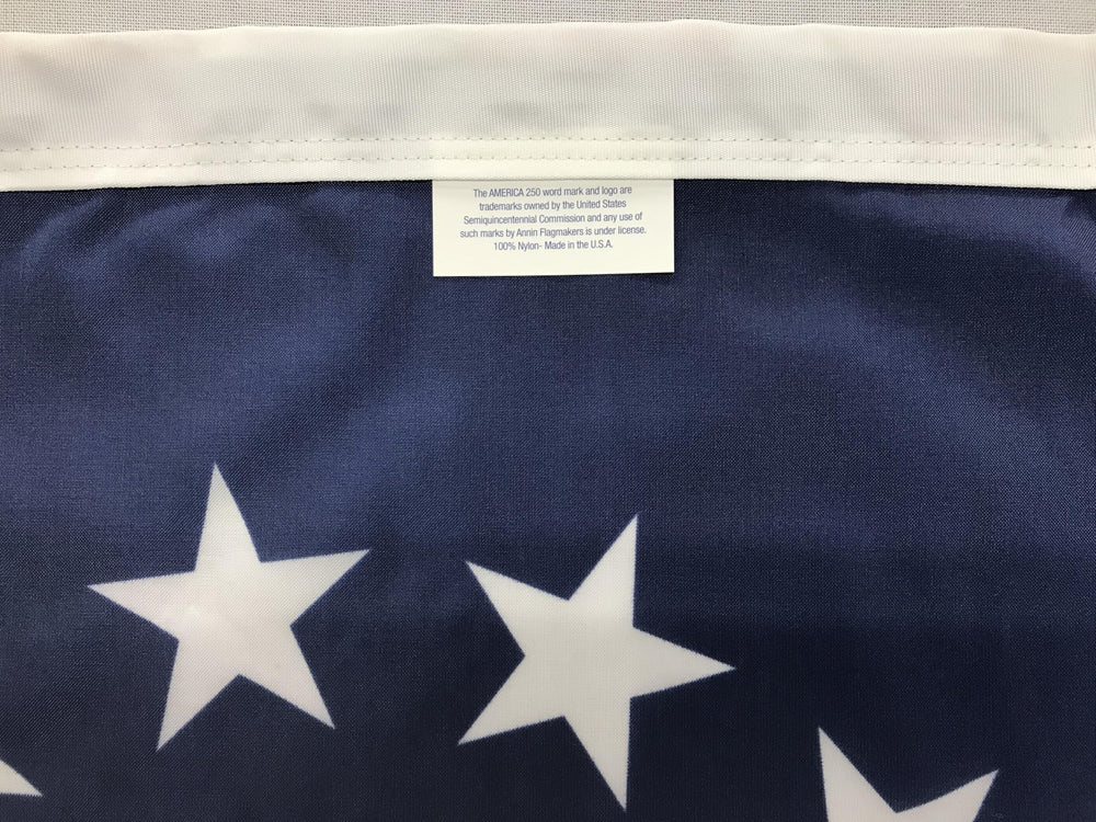 Annin Flagmakers primer plano de nylon y costuras reforzadas para mayor resistencia
