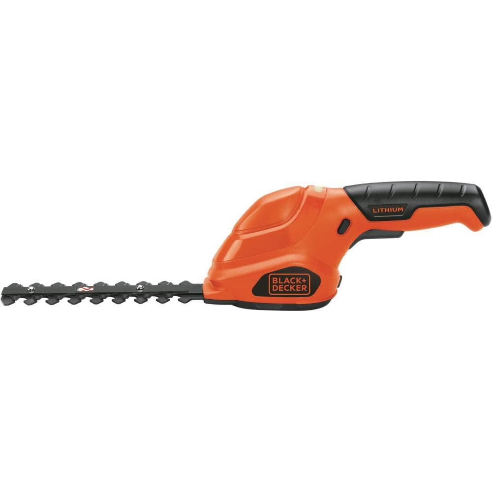 BLACK+DECKER perfilando césped junto a una maceta para acabado preciso