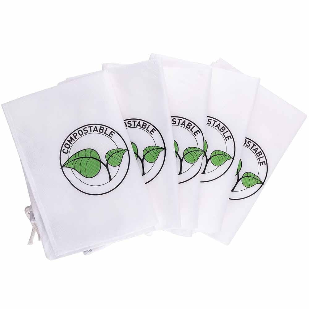 BLACK+DECKER bolsa BV-008 instalada en soplador-aspirador, facilita recogida y descarte higiénico