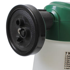 CHAPIN G405 en uso en jardín aplicando fertilizante con patrón ajustable