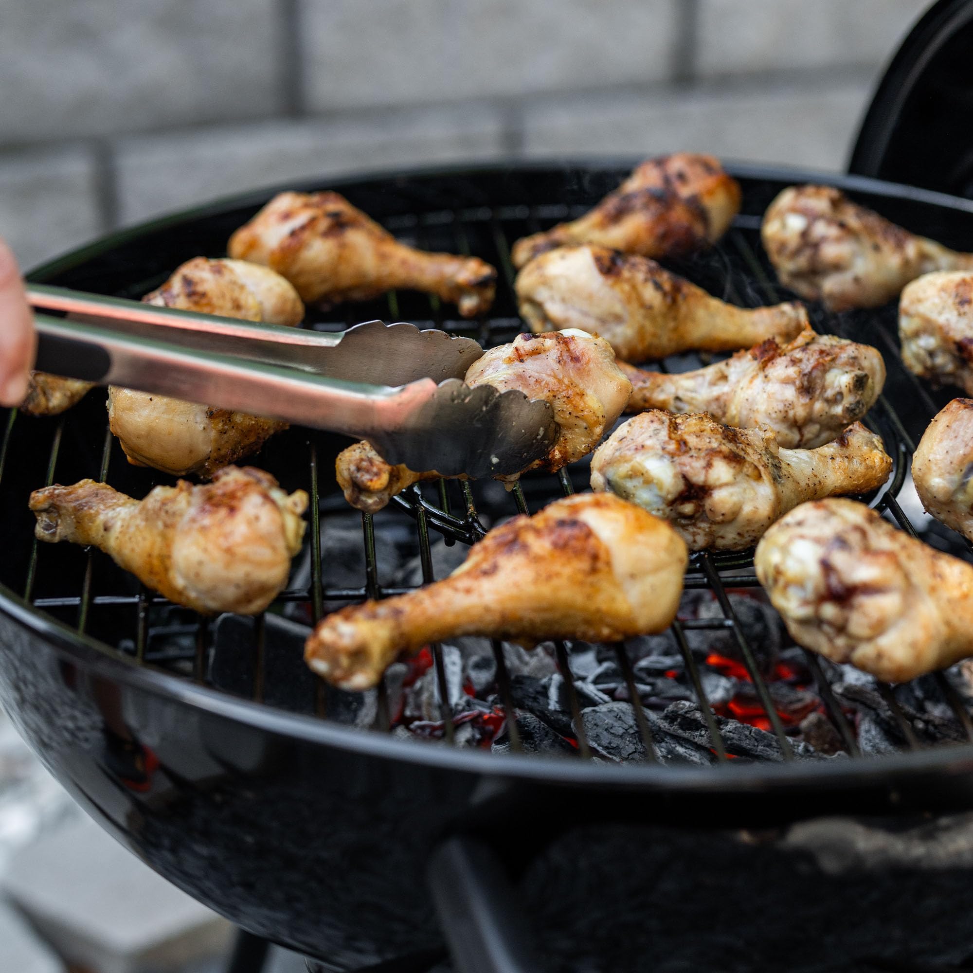 Char-Griller puerta de acceso al carbón para recargas sin perder calor