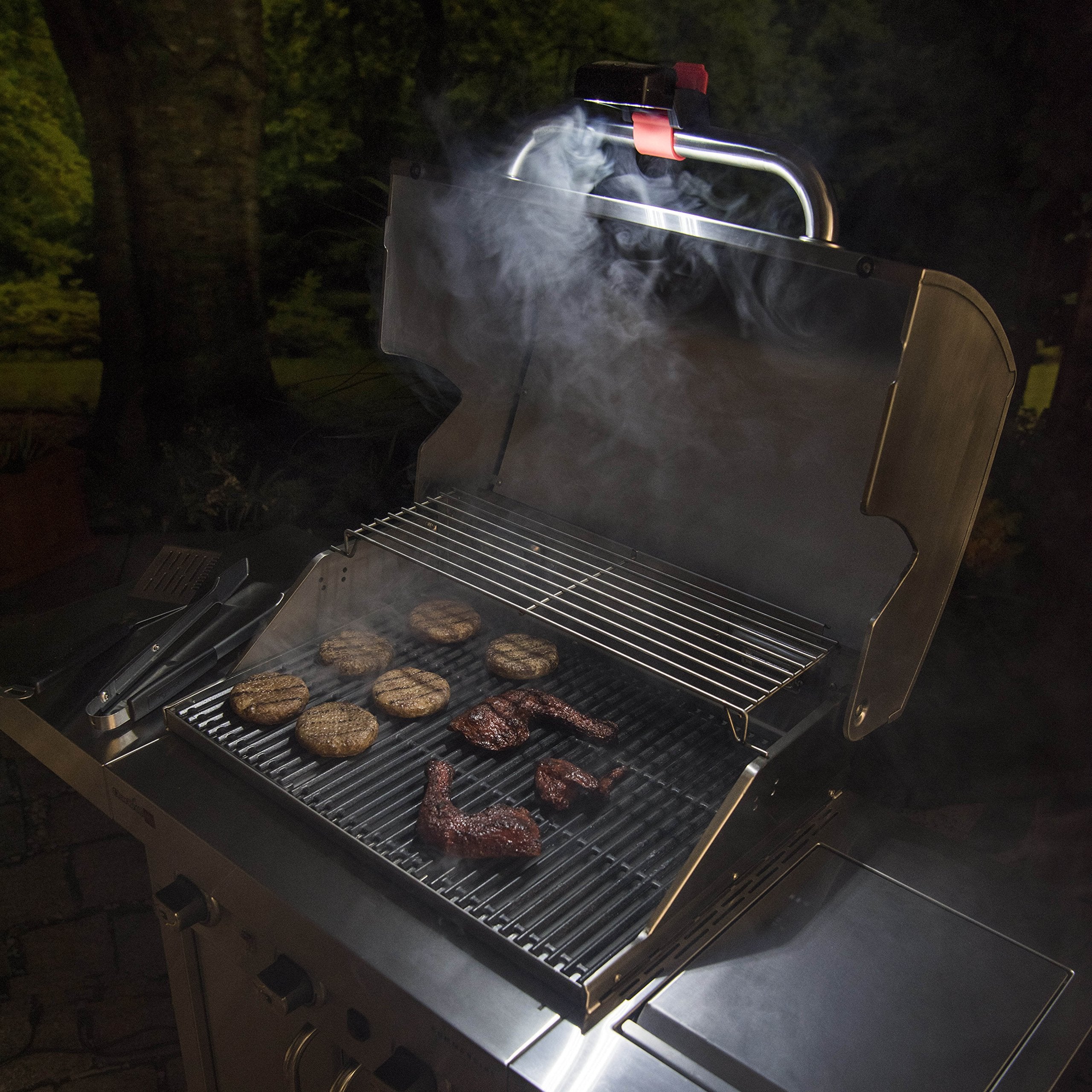 Charbroil base magnética adherida a la repisa metálica para dirección flexible de luz
