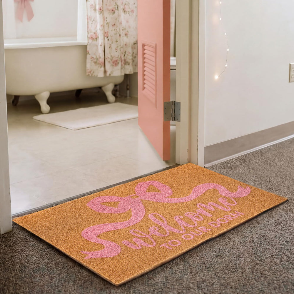 Dunzy felpudo integrado en decoración coqueta estilo dormitorio