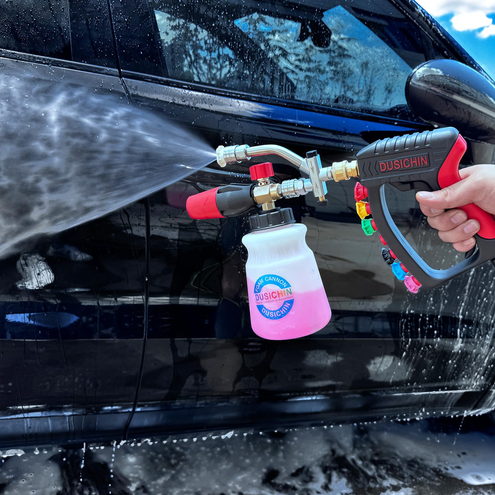 DUSICHIN kit completo instalado sobre coche mostrando limpieza eficiente