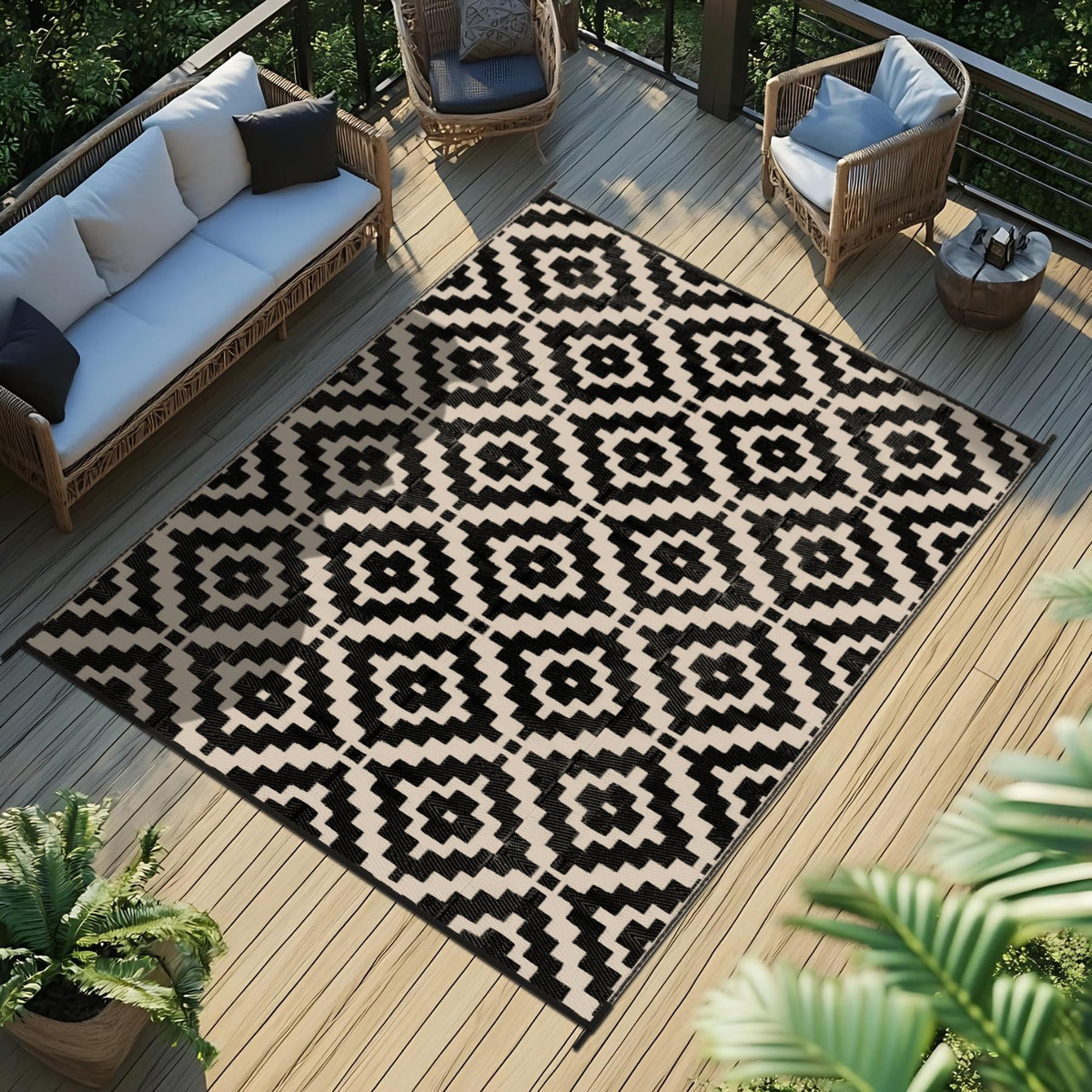 Favoyard alfombra exterior frontal mostrando diseño negro y beige y protección