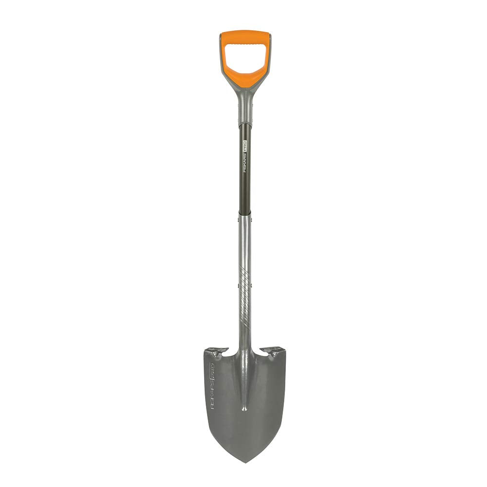Fiskars pala frente mostrando diseño robusto y eficacia