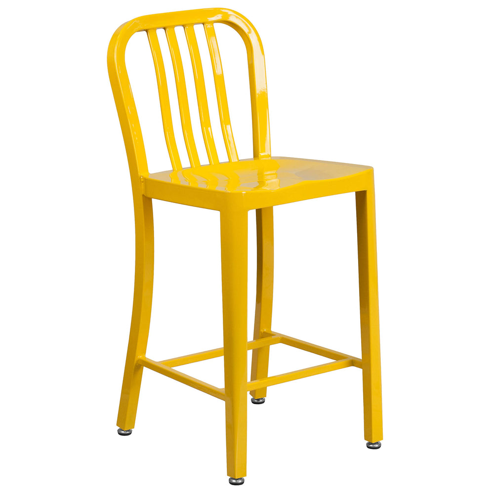 Flash Furniture taburete en patio mostrando uso exterior protegido