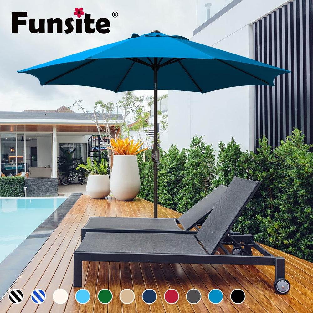 Funsite escena junto a piscina y terraza que añade confort y protección