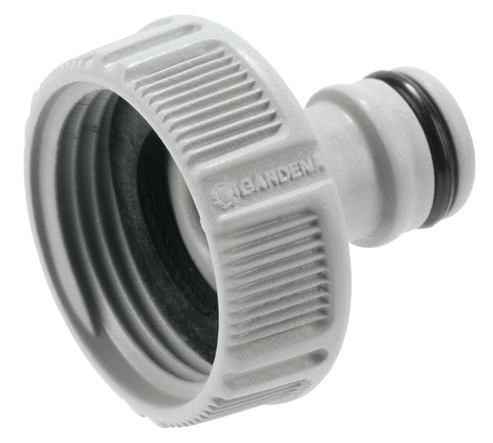 Gardena conector junto a una regla para comparar tamaño y escalabilidad