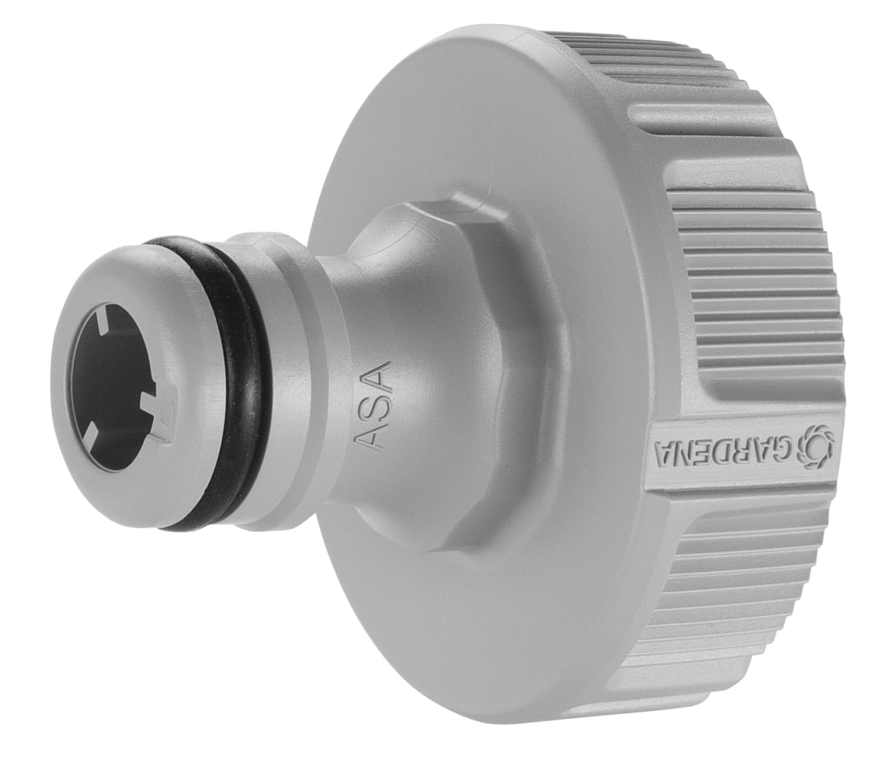 Gardena conector grifo frontal mostrando el acople rápido y fiabilidad
