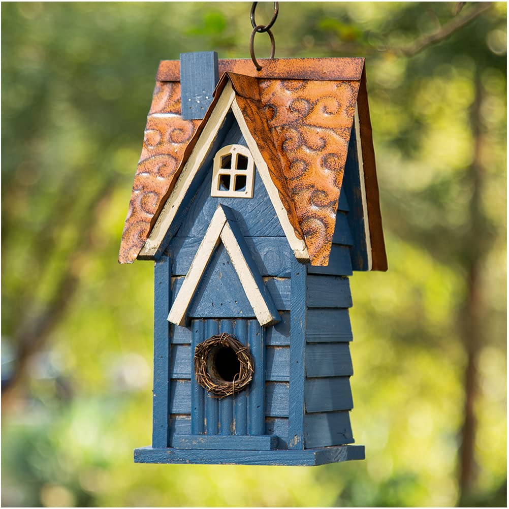 Glitzhome casa para pájaros frontal mostrando acabado azul envejecido y atractivo decorativo