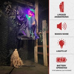 Haunted Hill Farm primer plano del rostro con detalles realistas que asustan