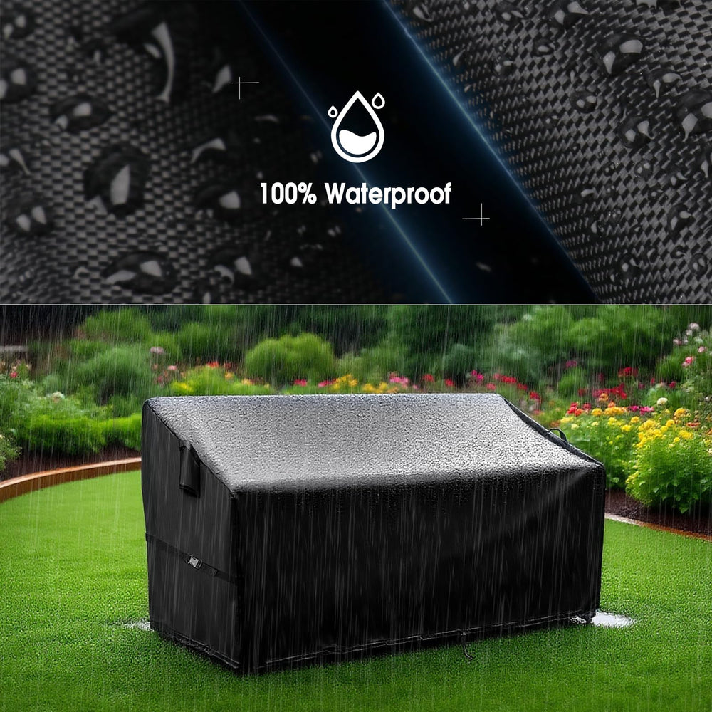 Hiticover funda colocada en sofá exterior mostrando protección completa