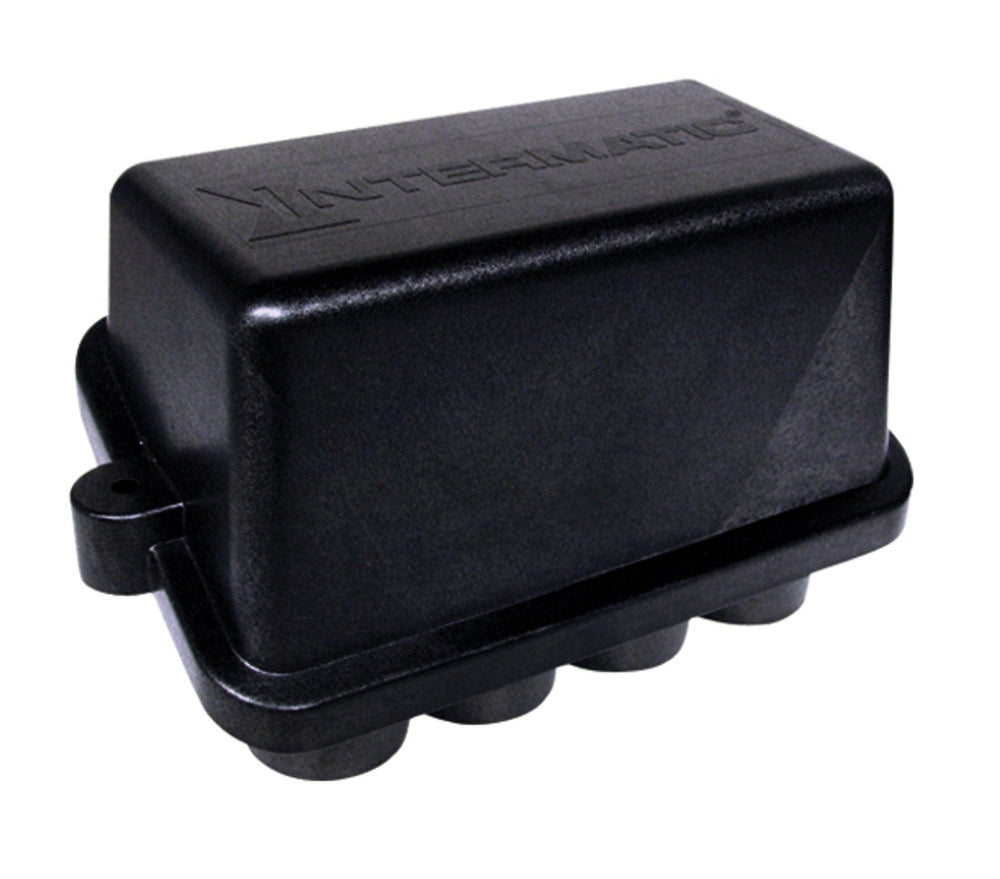 Intermatic caja PJB4175 vista frontal que muestra capacidad para 4 focos y fácil instalación
