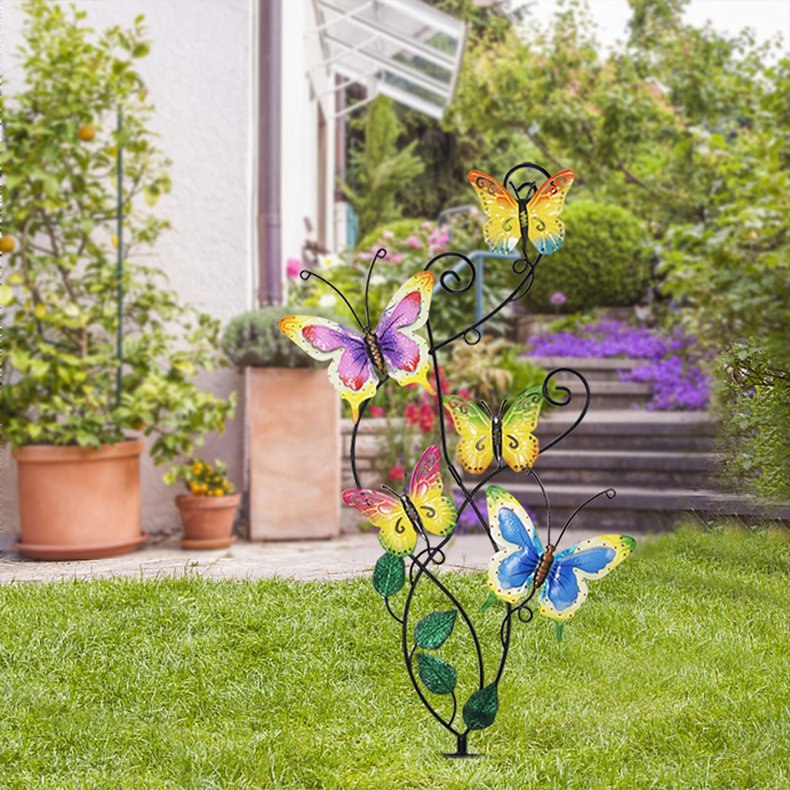 Juegoal mariposa con hojas metálicas, acento natural y elegante