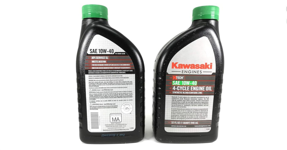 Kit Kawasaki sostenido en manos para comparar tamaño y facilidad de instalación