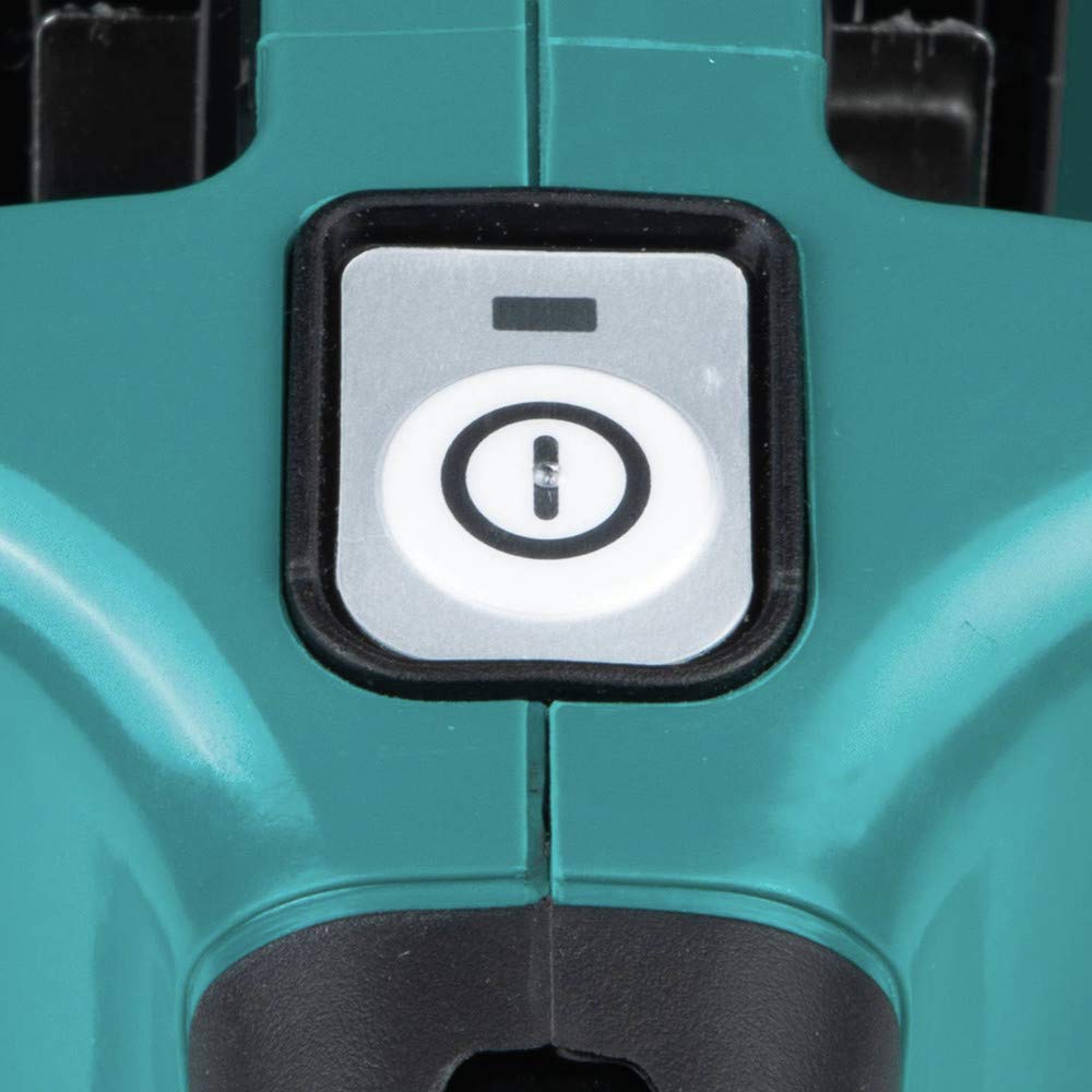 Makita XCU07PT en un entorno profesional de jardinería para trabajo continuo