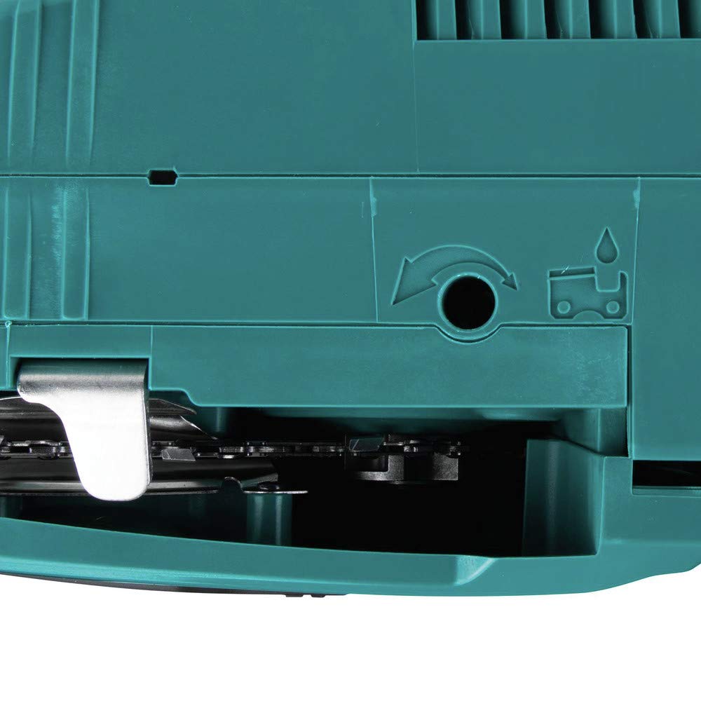 Makita XCU07PT con dos baterías 18V LXT instaladas mostrando compatibilidad