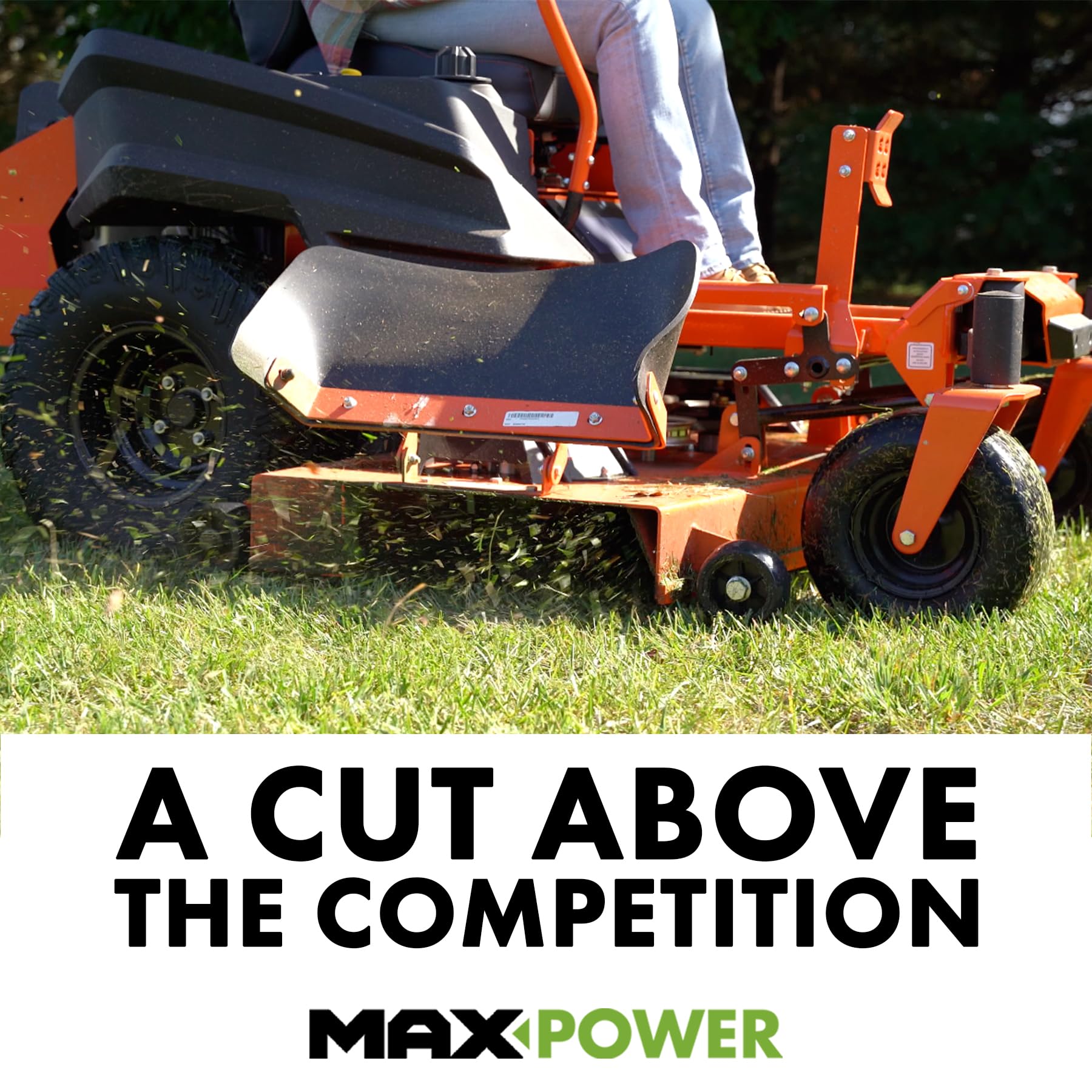 Maxpower cuchilla en entorno de jardinería, muestra aplicación práctica y eficiencia de corte