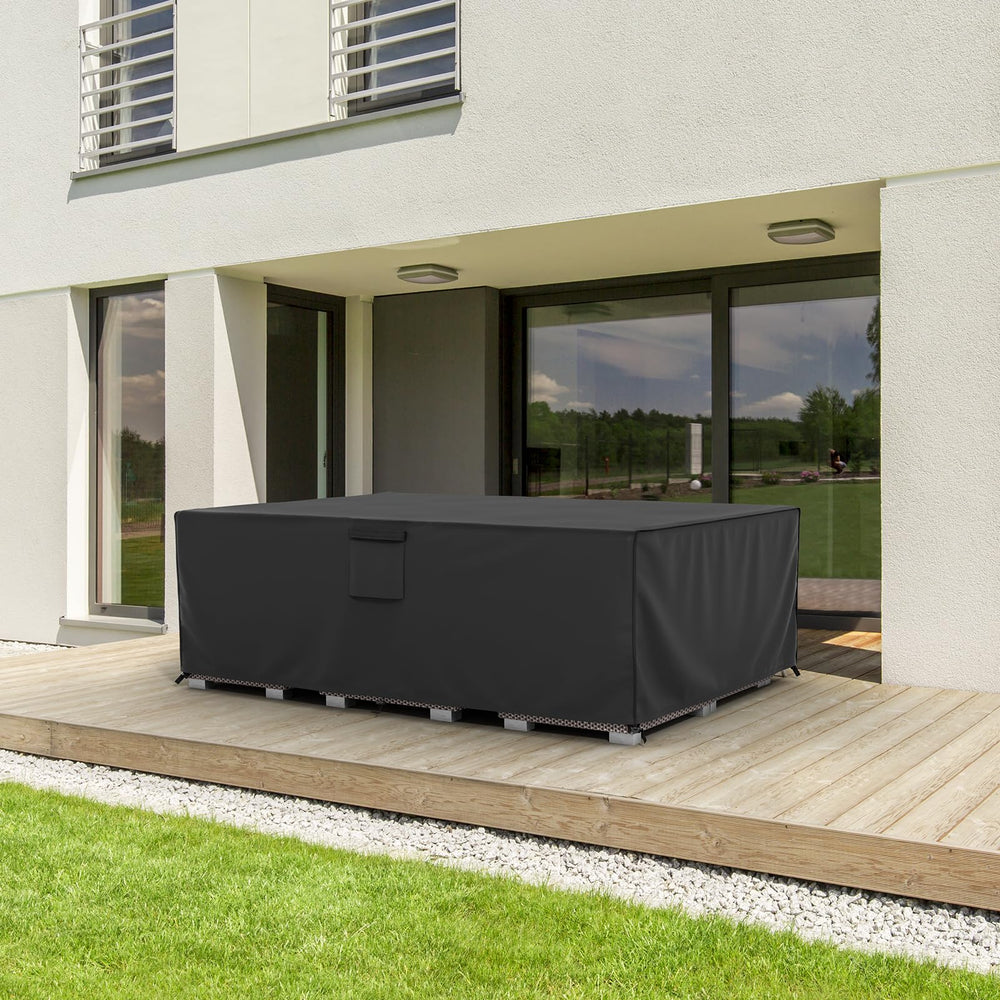 MR.COVER comparación de escala junto a una mesa para verificar ajuste