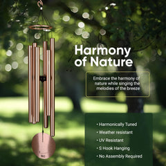 Nature's Melody campana colgada en jardín proyectando tonos relajantes