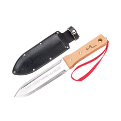 nisaku hoja frontal del cuchillo mostrando forma y acabado resistente