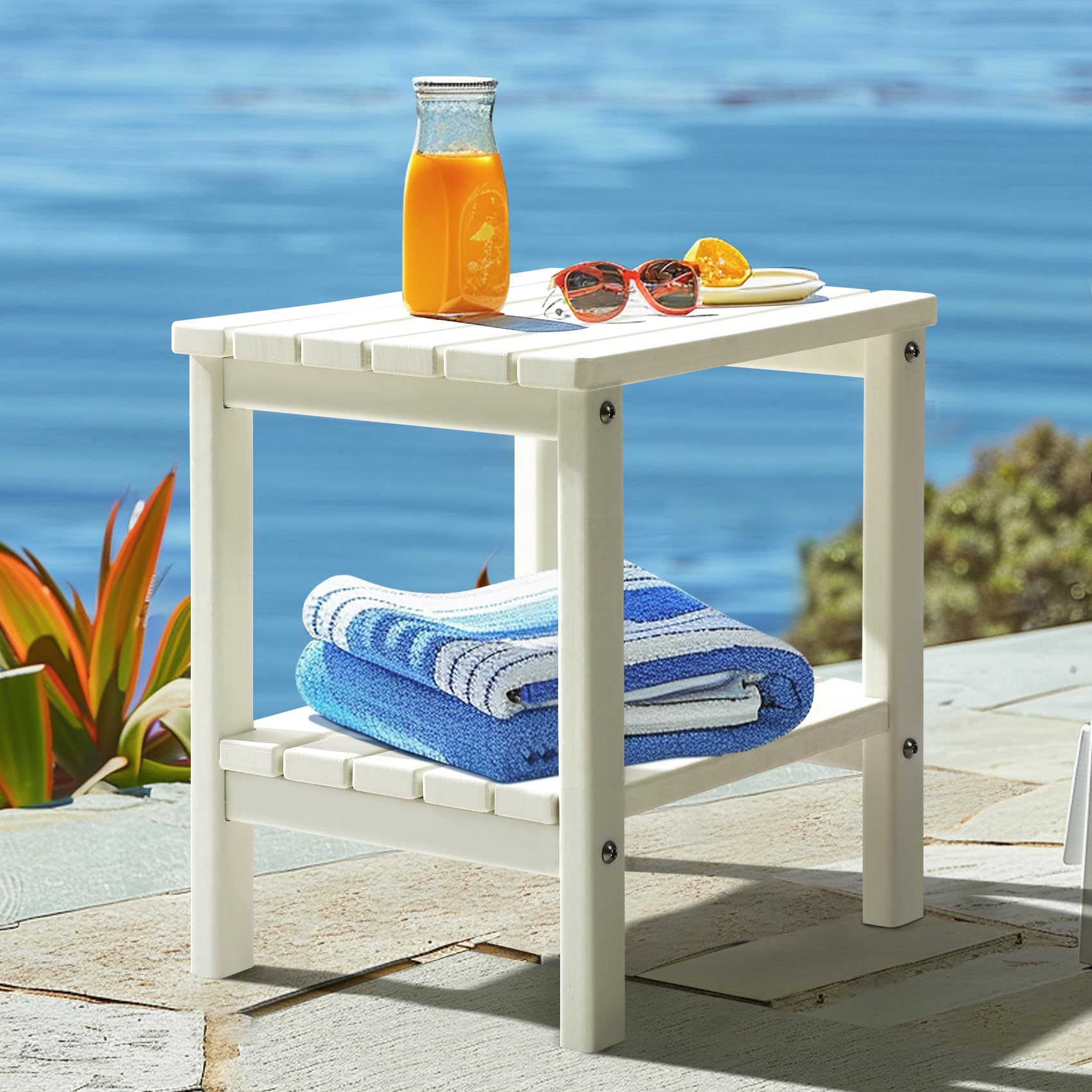 PASAMIC mesa comparada con una silla para ver escala real