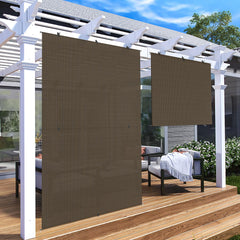 Patio persiana exterior frontal mostrando cobertura y privacidad