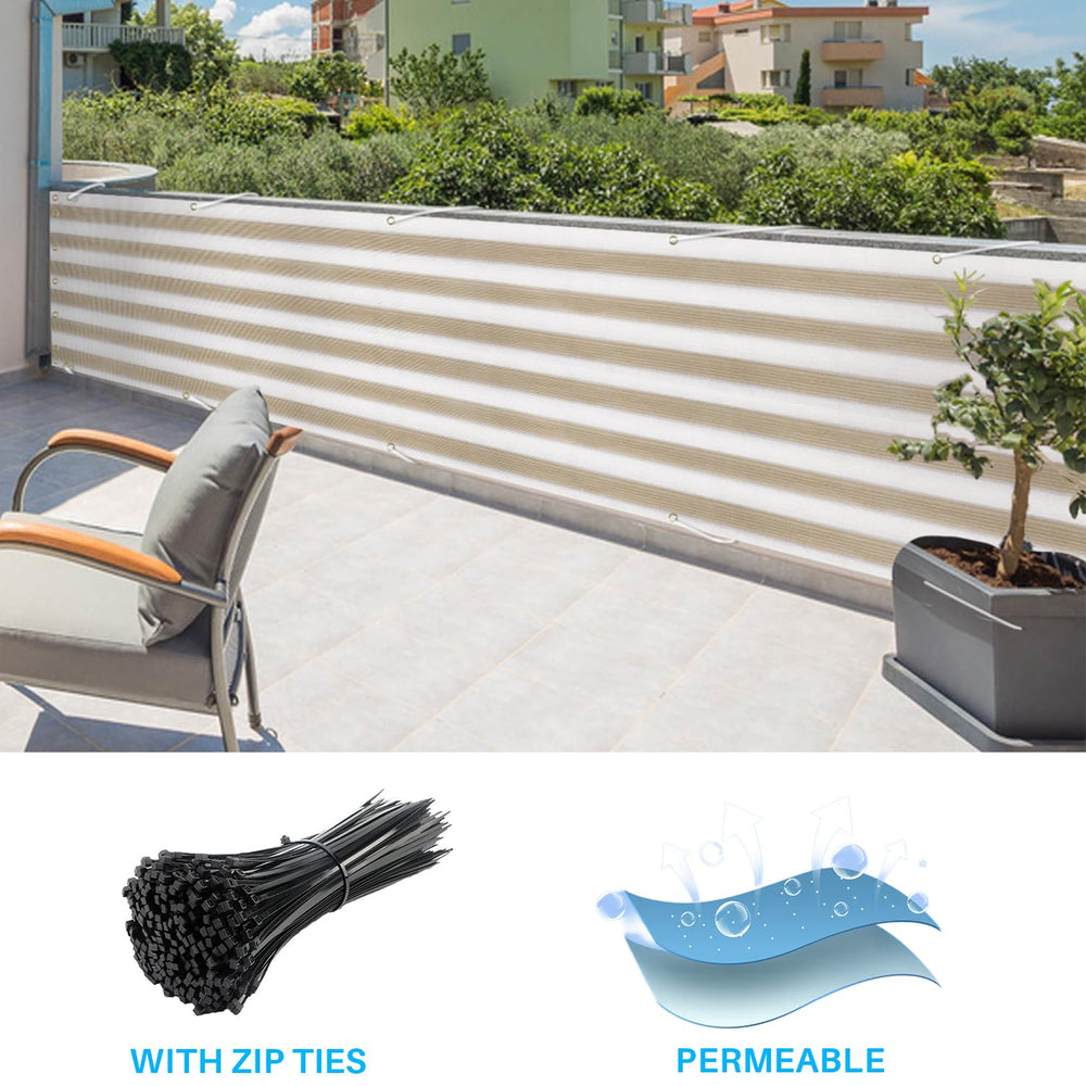 Patio instalación en balcón creando privacidad y ambiente acogedor