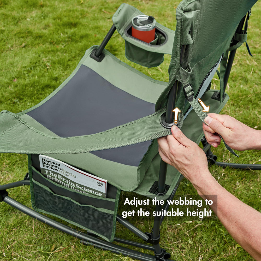Portal silla en camping con usuario disfrutando comodidad portátil