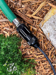 Rain Bird regulador de 25 psi con filtro que protege emisores y mantiene caudal estable